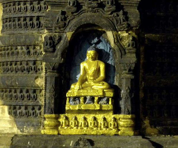 Mahabodhi_Temple_-_Votive_Stupa