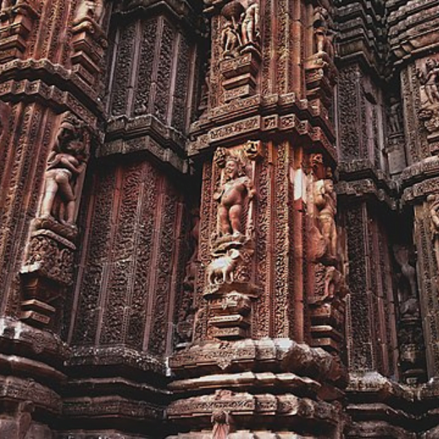 Mukteswar_Temple_Pillars