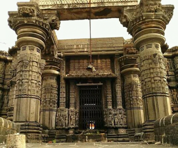 South_entrance_of_Aundha_Nagnath_temple