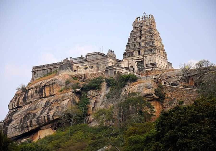 Melukote Temple मेलुकोटे मंदिर